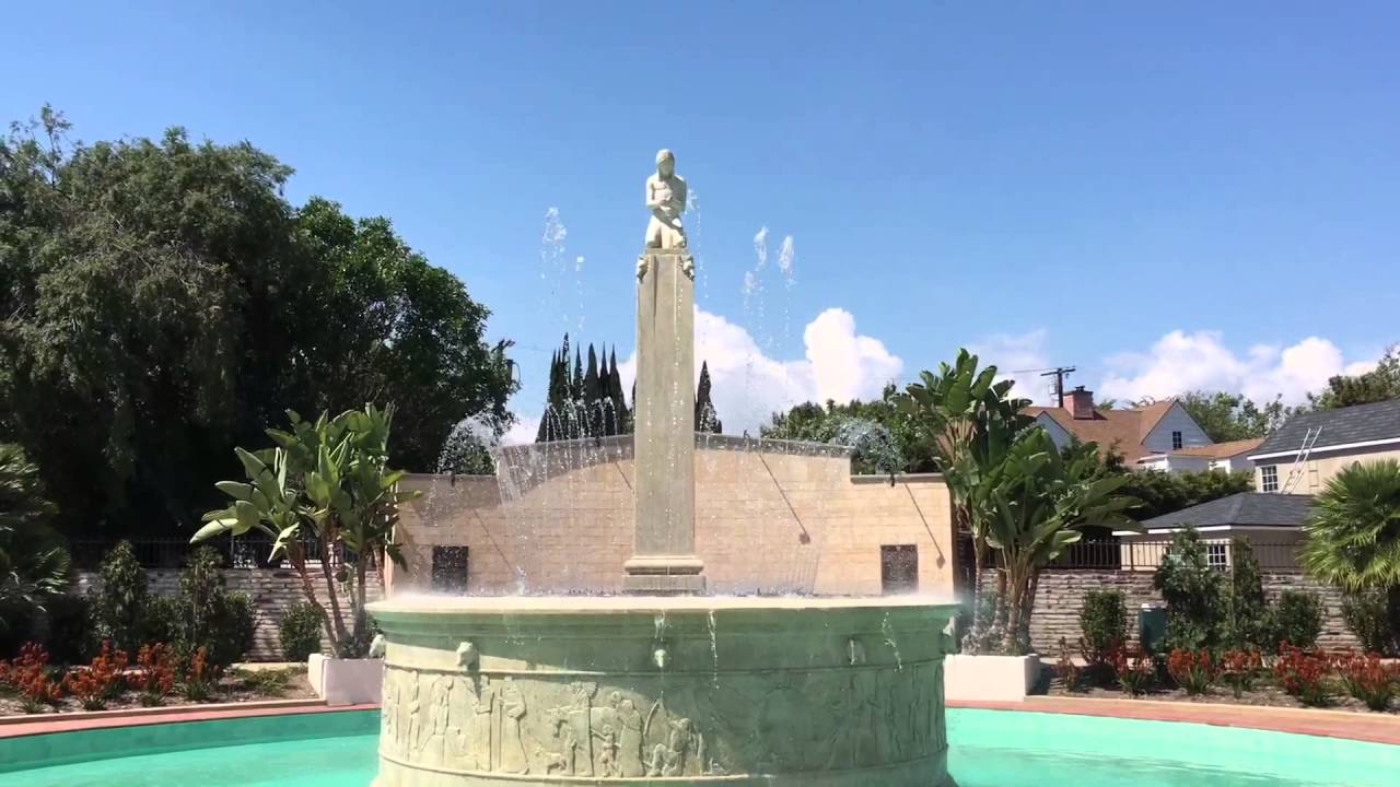 The Beverly Hills Electric Fountain Makes A Splash.