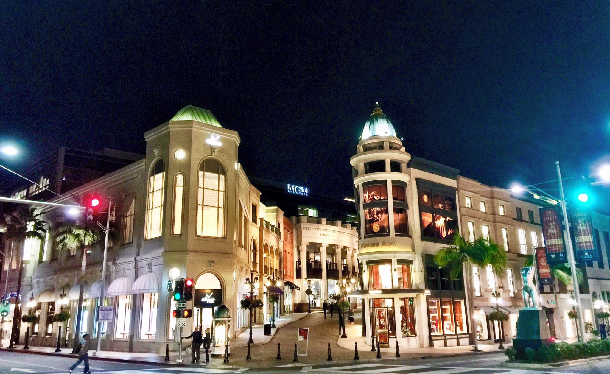 Rodeo Drive And Dayton Way Crossroad By Night. Beverly Hills